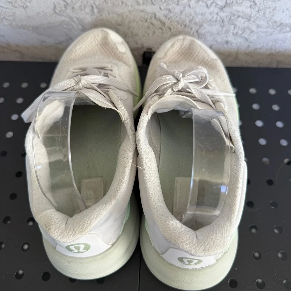 Lululemon Chargefeel Low 2 Workout Shoes Womens 9 US 41 EU Green Sneakers Active